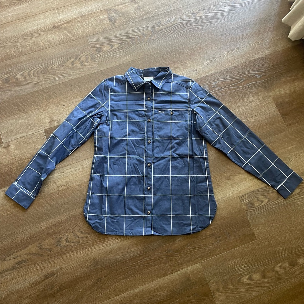Columbia Sportswear Women’s Plaid Button Up Long-Sleeve Shirt in a size Medium